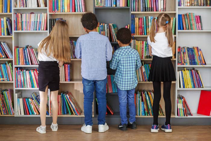 It's Really Sad, But Most American Adults Can't Read Well Enough To Pass This 8th Grade English Quiz — image 4