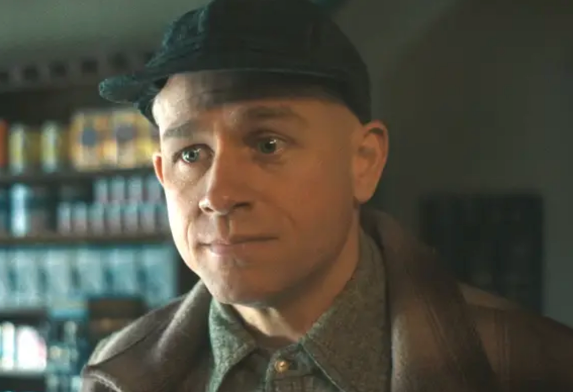 Charlie Hunnam Just Revealed How He Coped With The Mental Turmoil Of Playing Real-Life Killer Ed Gein, And It’s Unbelievably Wholesome — image 10