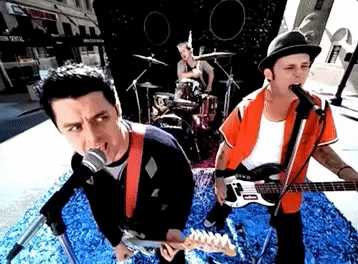 Take This Quiz To Find Out Which Green Day Band Member You Are — image 4