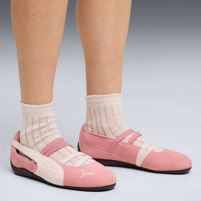 17 Chic Ballet Flats That Are Actually Comfortable Enough To Walk In — image 15