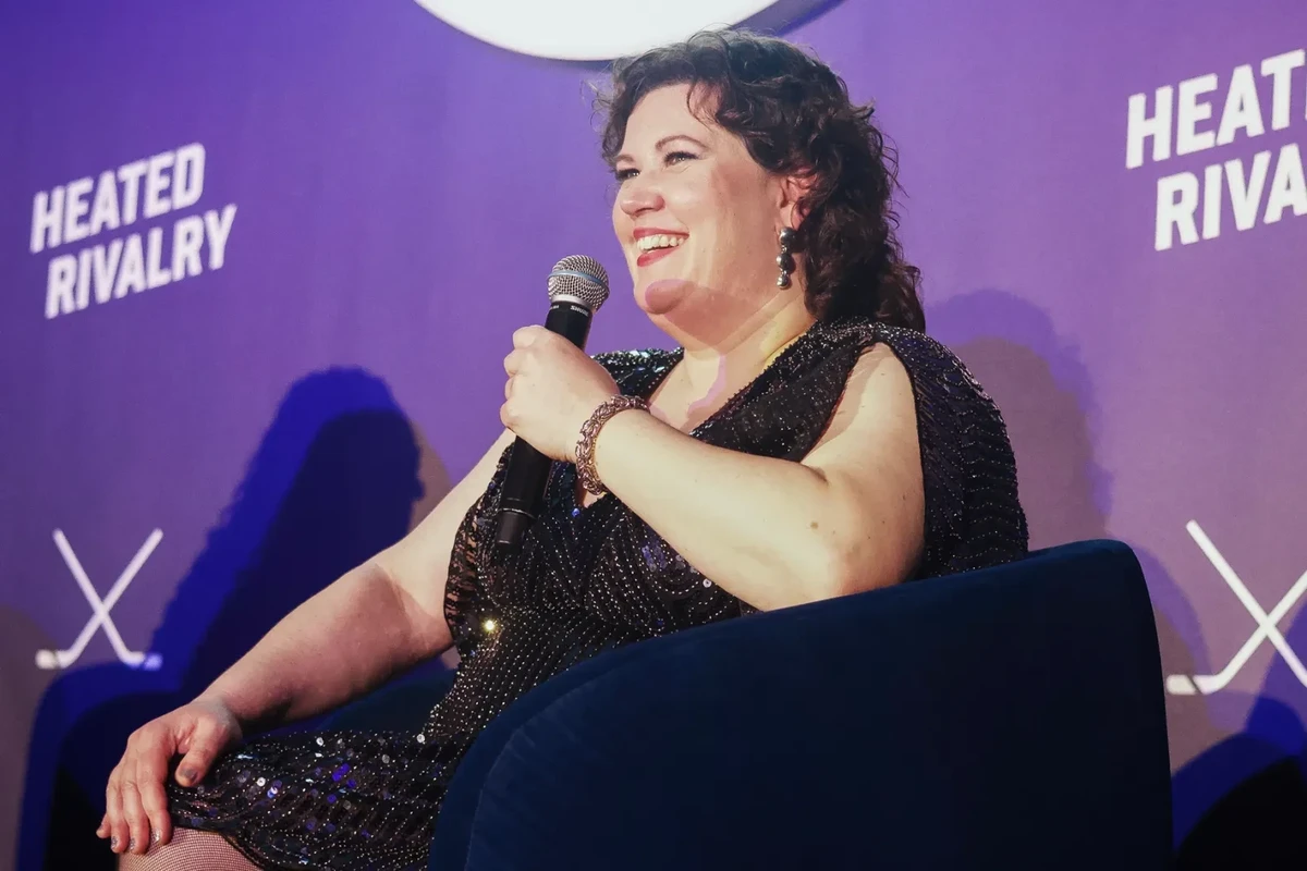 'Heated Rivalry' Author Rachel Reid Donates $300k to Help N.-S. Libraries — image 6
