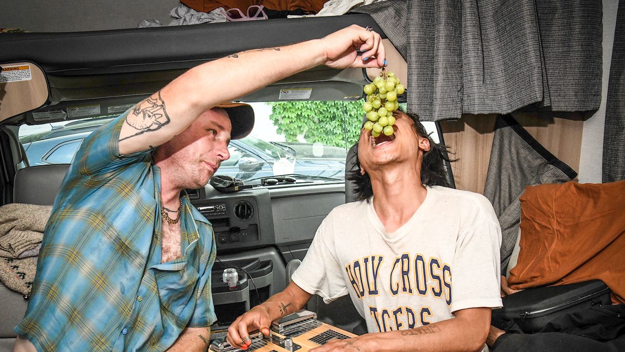 Twisted Teens Sign to Sub Pop — image 4