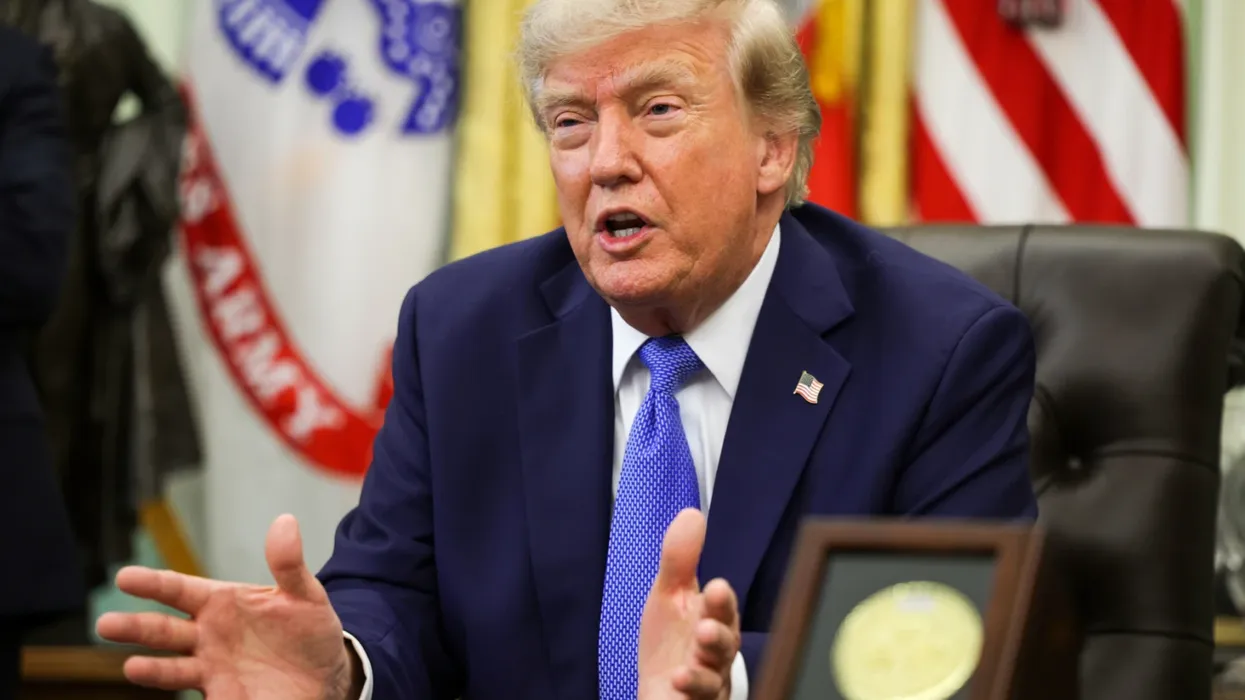 Trump Told DOJ to Settle Live Nation Case After Meeting With CEO in Oval Office — image 4