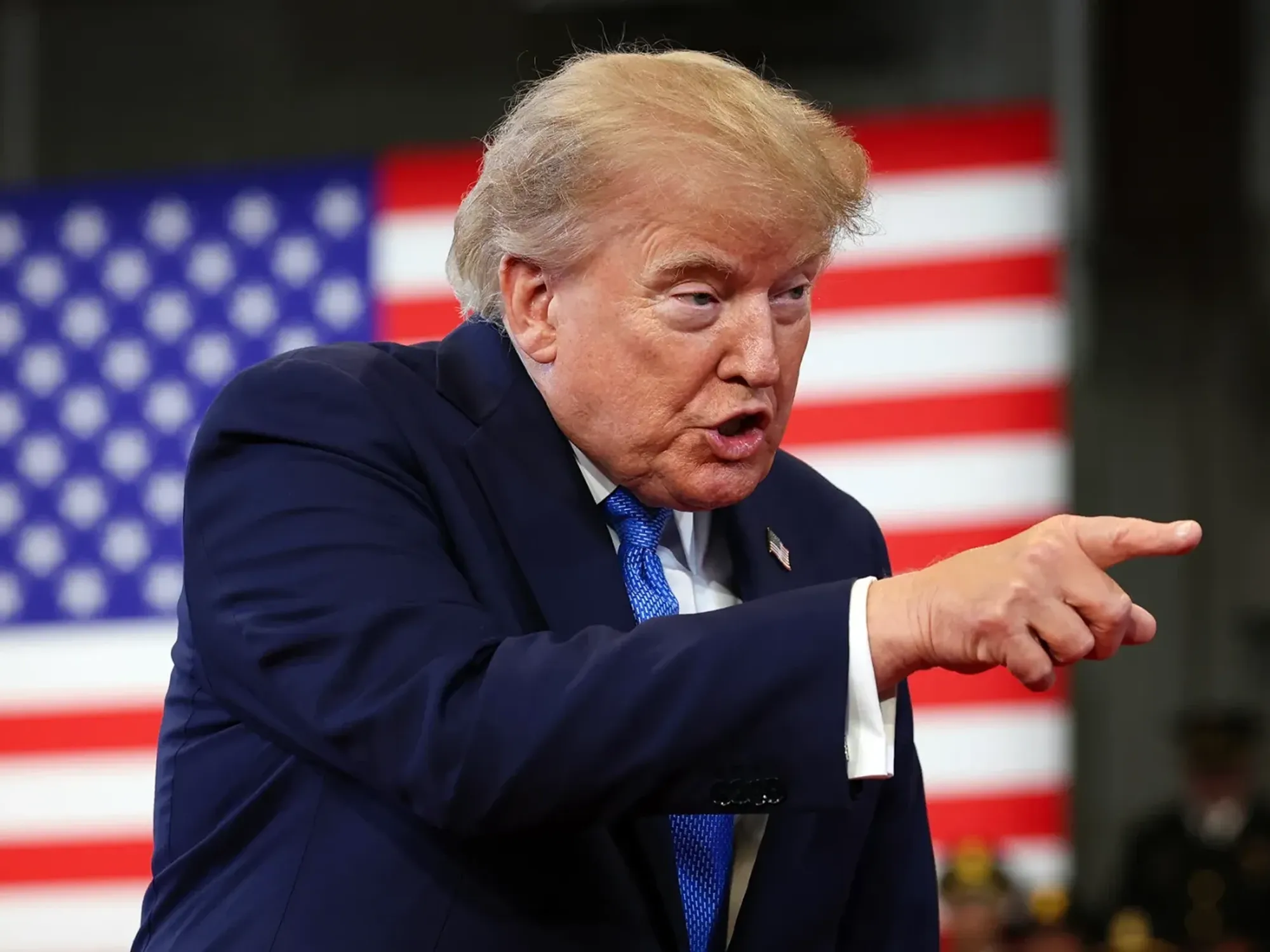 Trump Renames Lake Ontario ‘Lake America’, Forgets That's Not How It Works — image 3