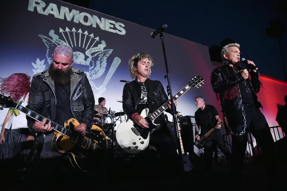 All Hopped Up and Ready to Go: All-Star Punks Honor Ramones at 50 — image 6